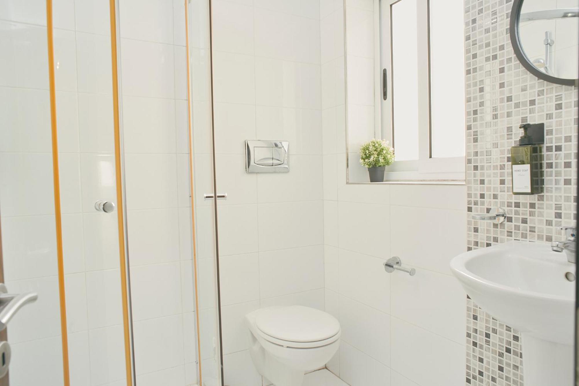 Apartment The 501 By Shmoo